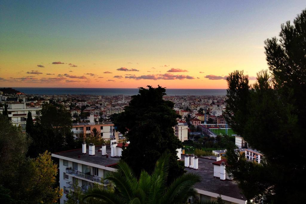 Villa Saint Exupery Gardens Hostel Nice Dış mekan fotoğraf